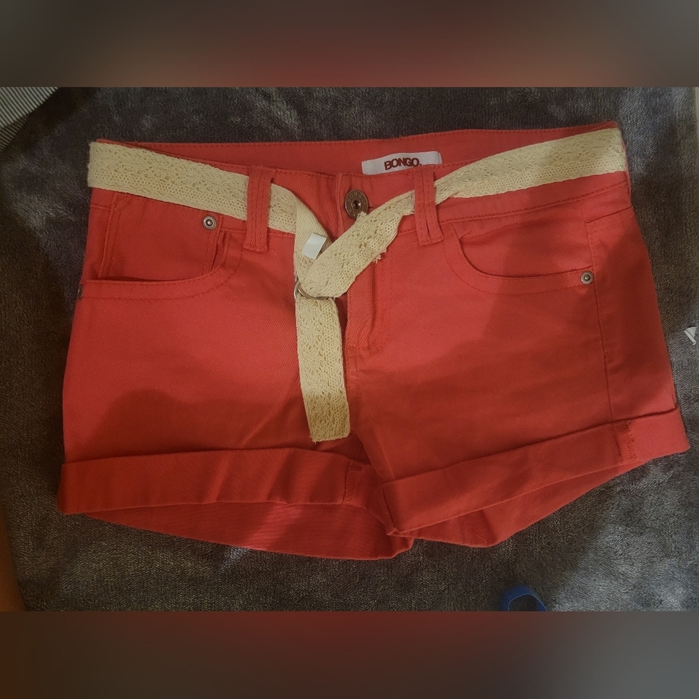 Bongo Women's Coral Shorts with Cream Belt